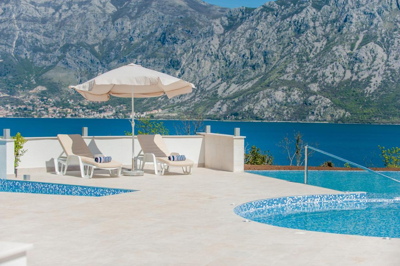 Lavender Bay Apartment C32 Donji Morinj Εξωτερικό φωτογραφία