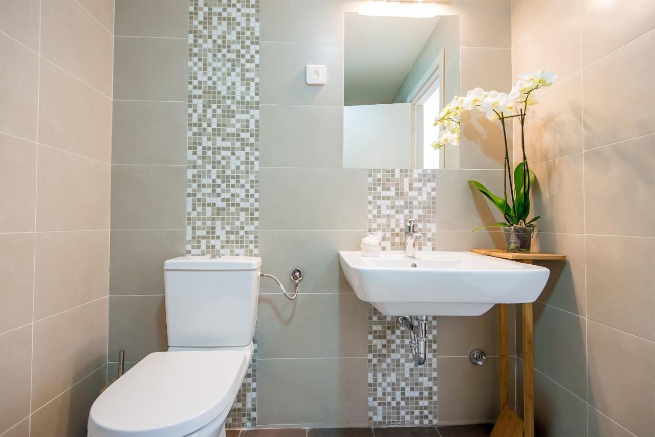 Lavender Bay Apartment C32 Donji Morinj Εξωτερικό φωτογραφία
